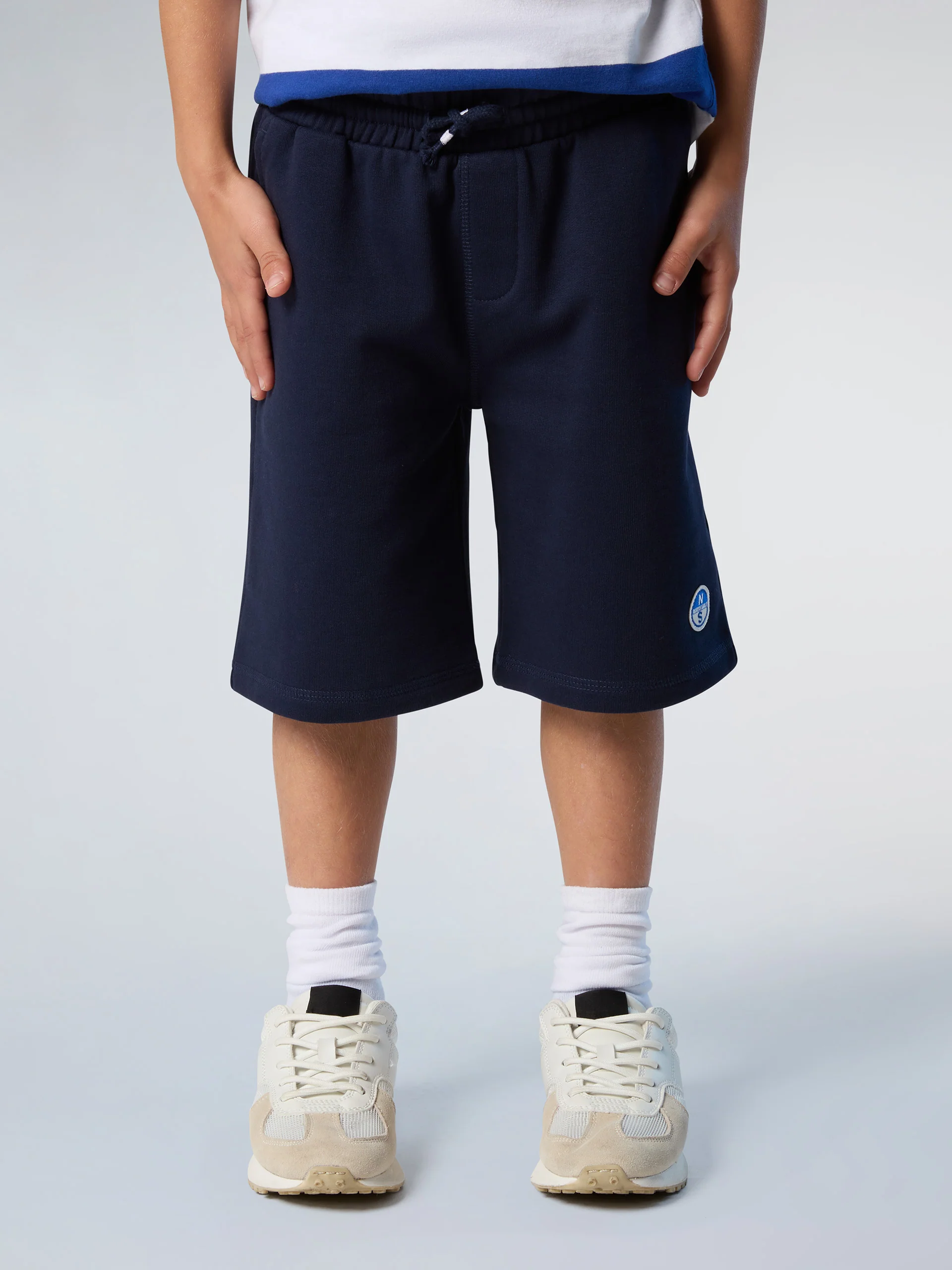 Sweat shorts with logo patch - Image 6