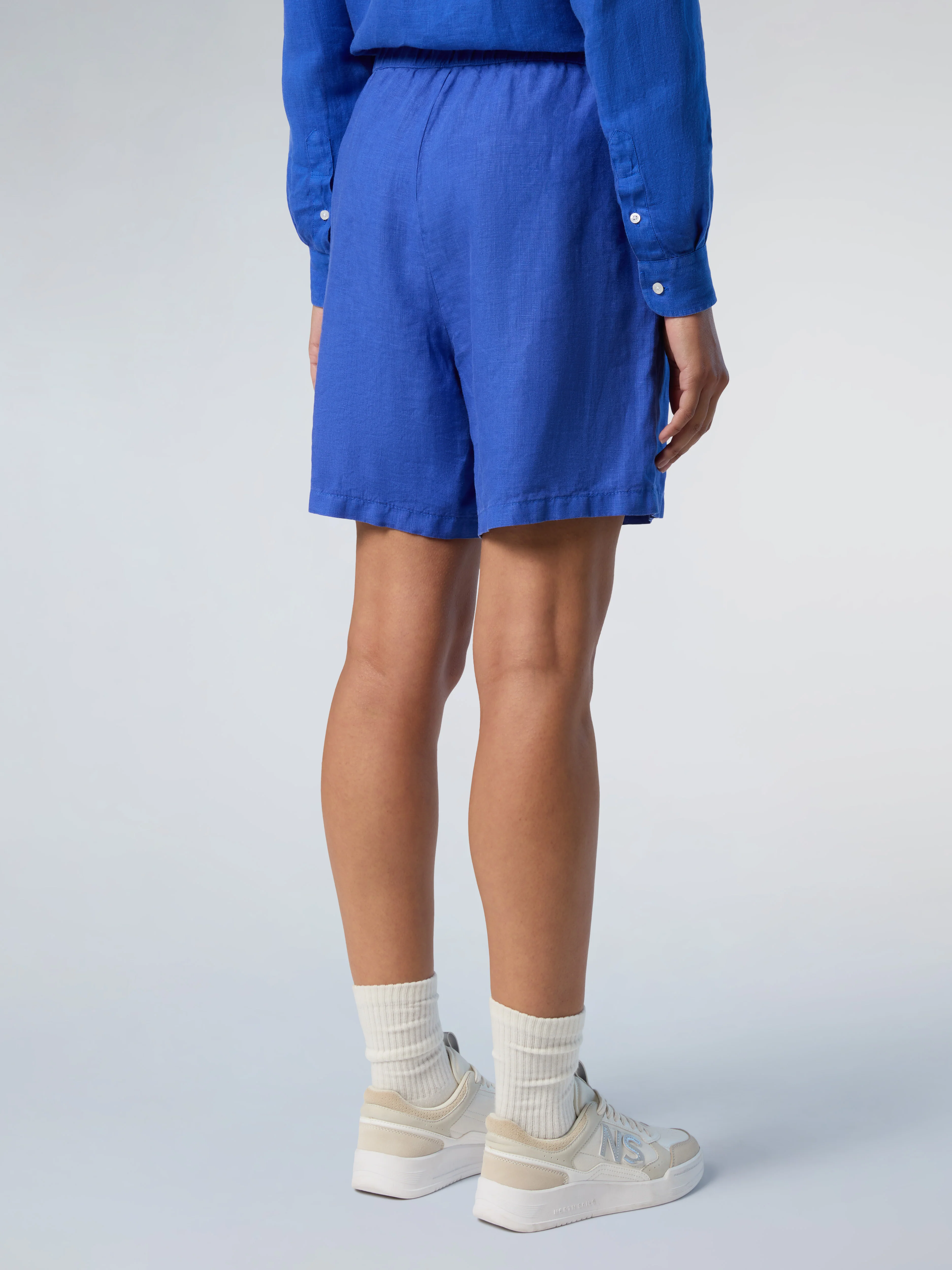 Wide-leg linen shorts - Image 13