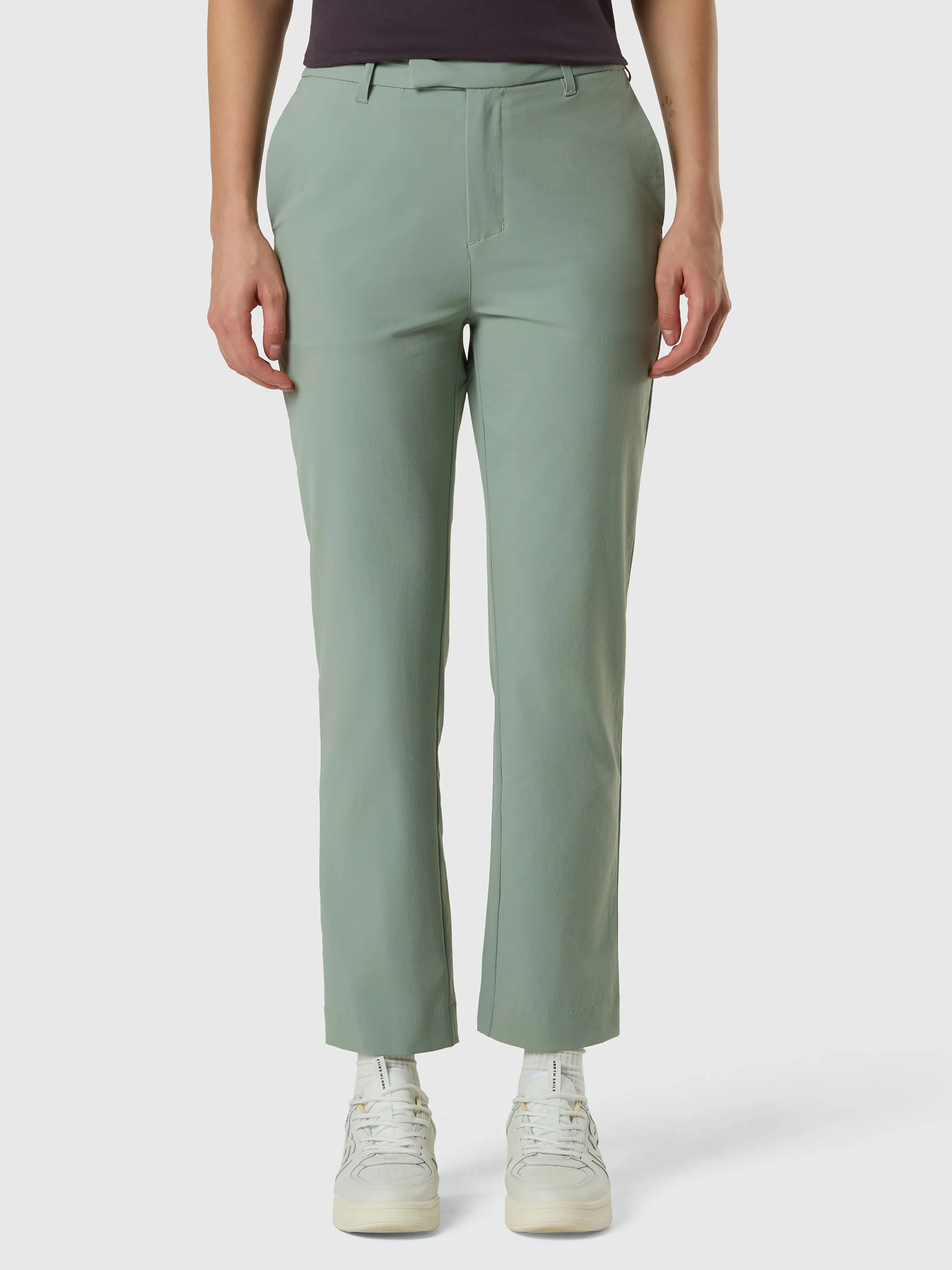 Slim-fit stretch chinos