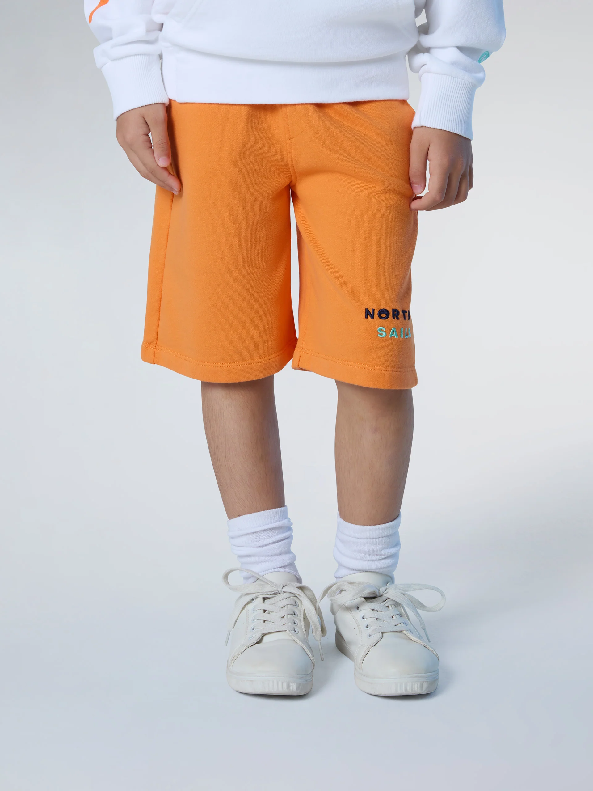 Sweat shorts with embroidery