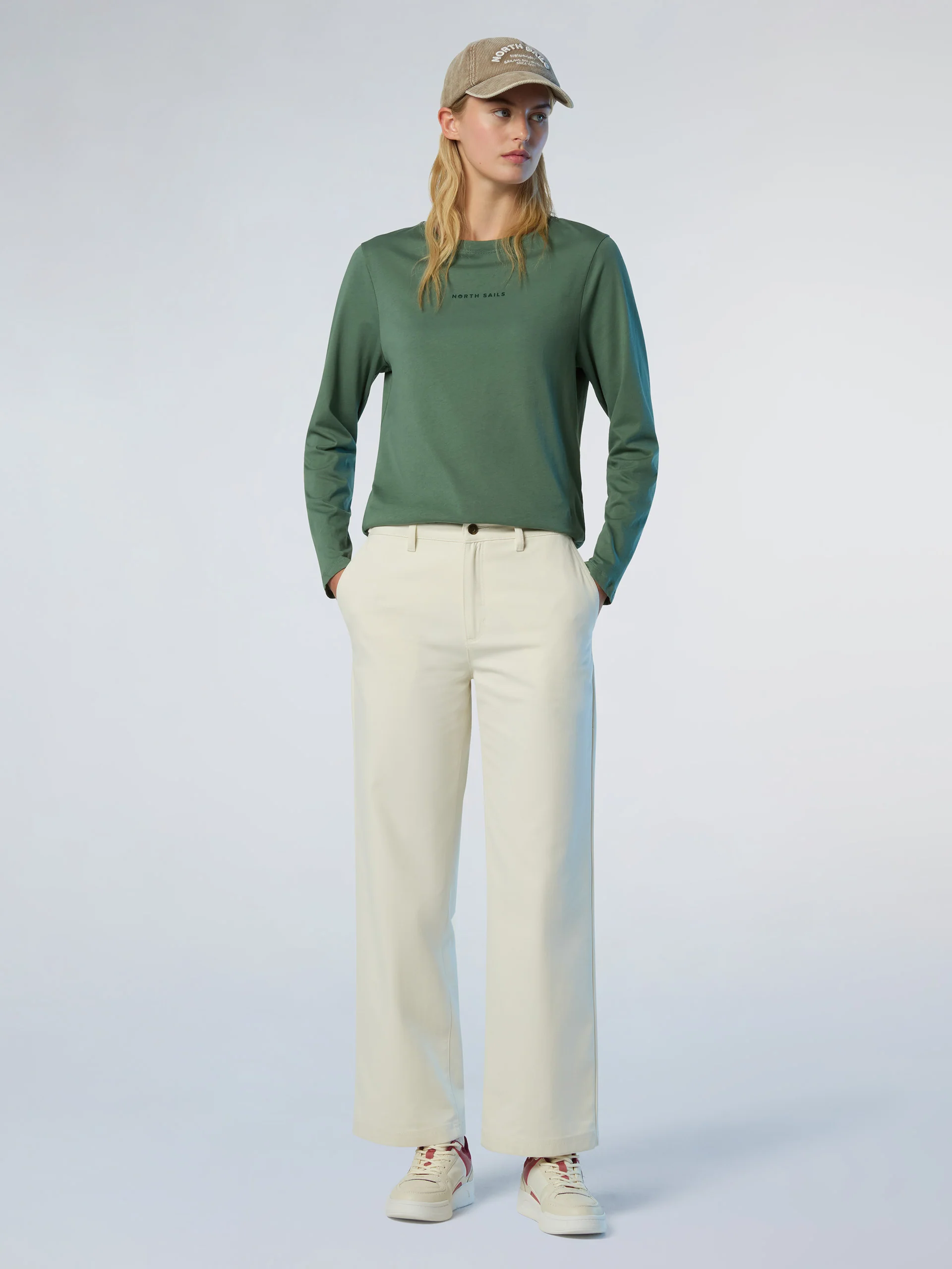 Long-sleeved T-shirt with raised logo - Image 17