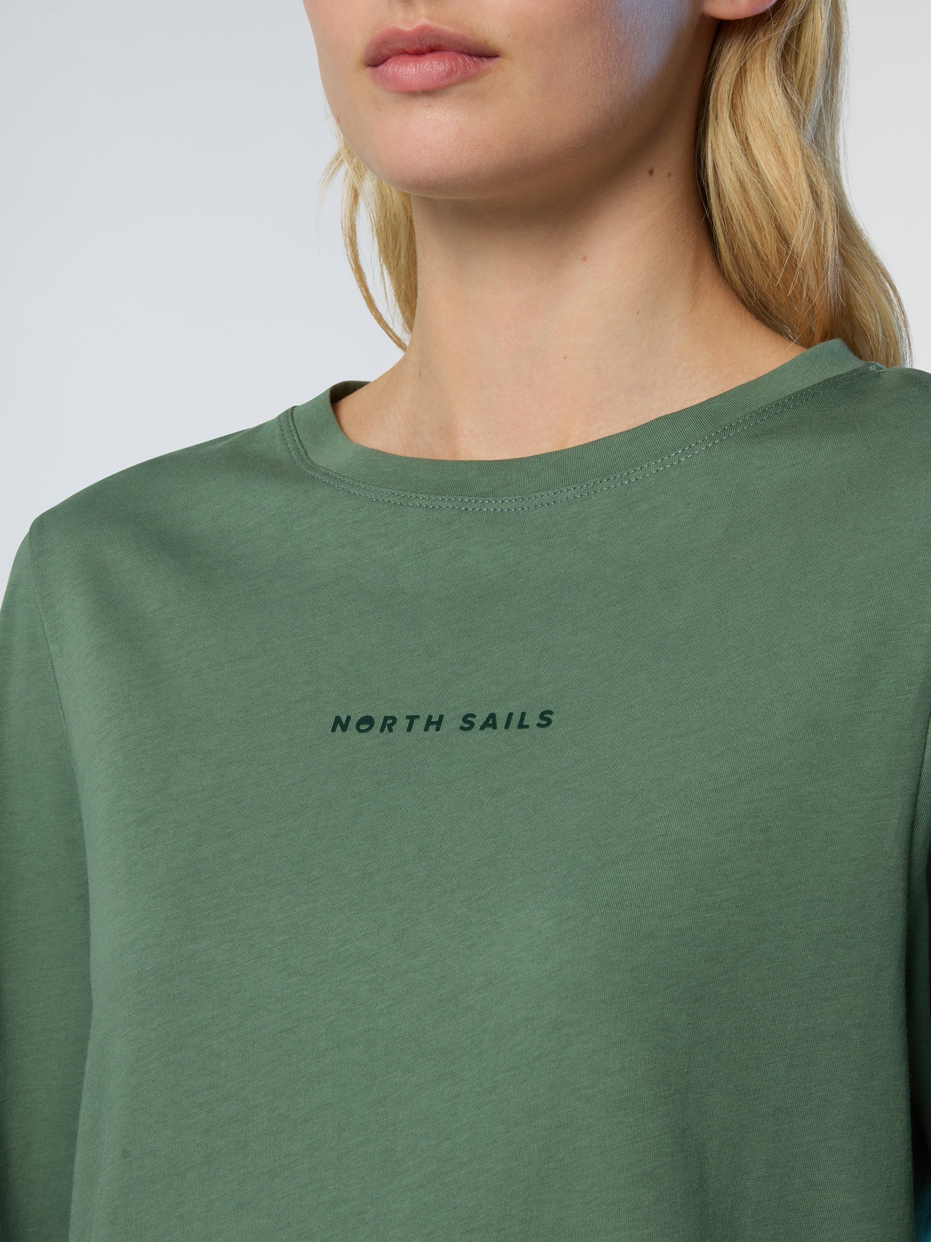 Long-sleeved T-shirt with raised logo - Image 18