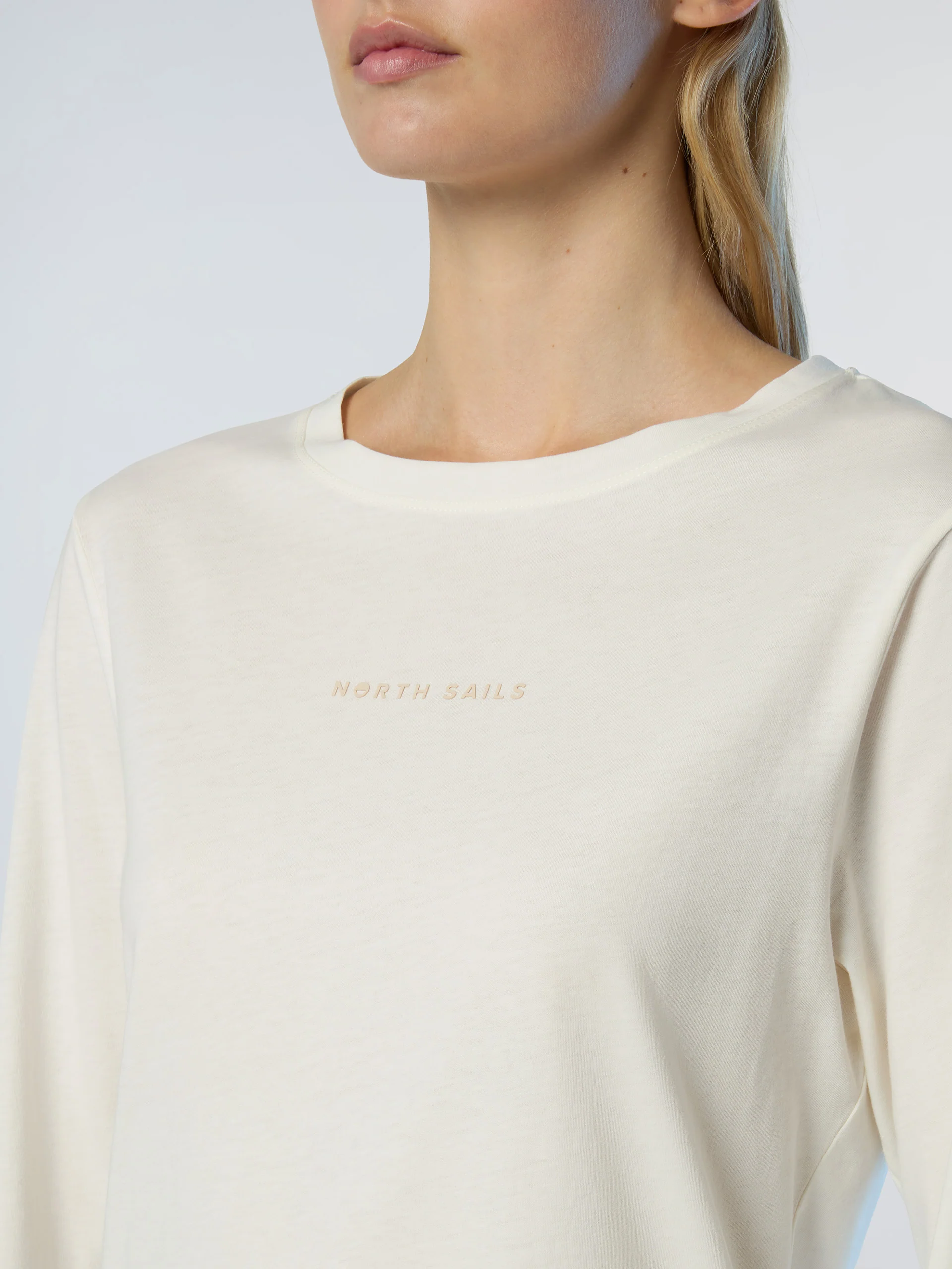 Long-sleeved T-shirt with raised logo - Image 6