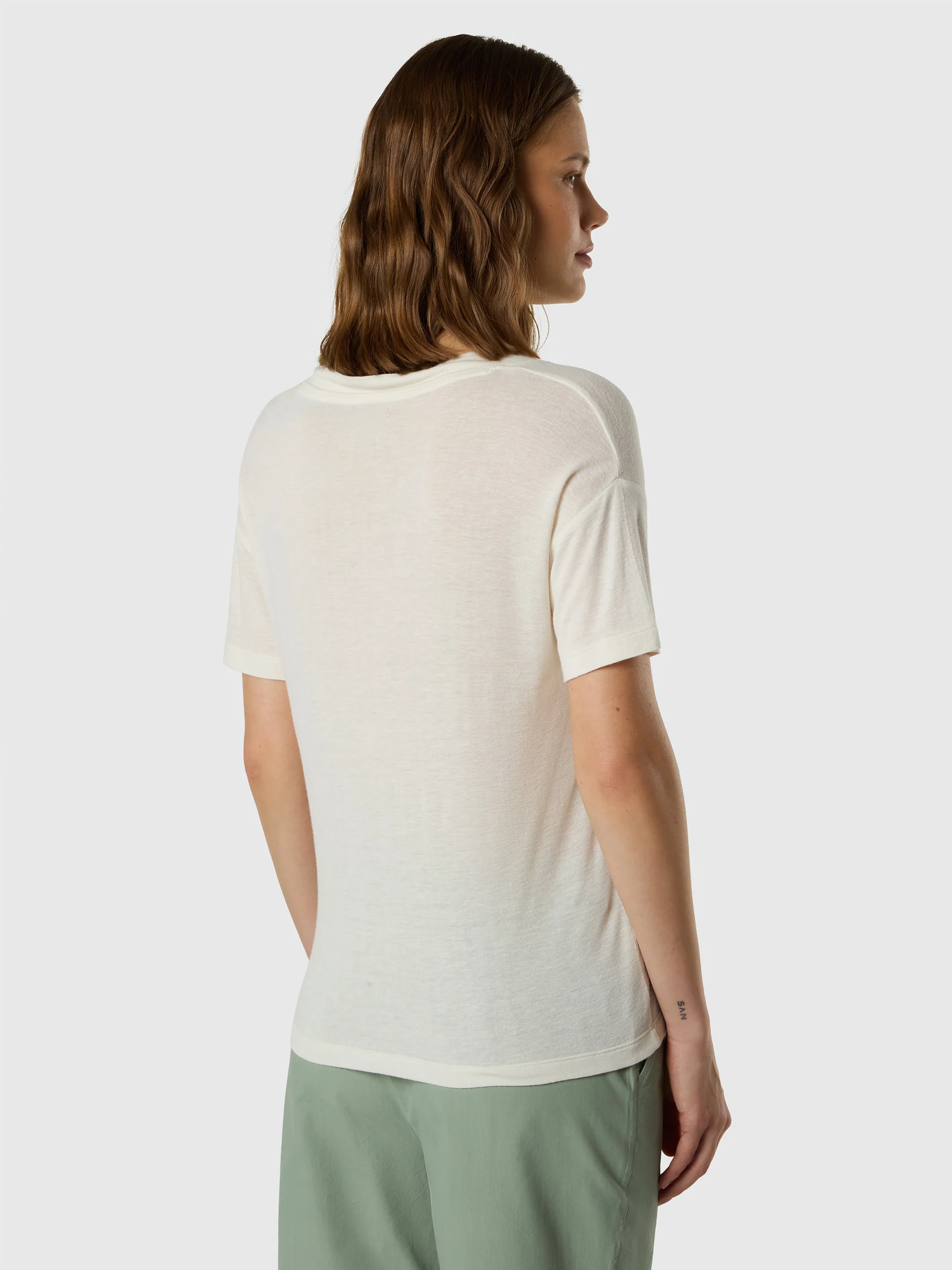 Viscose-linen V-neck T-shirt - Image 4