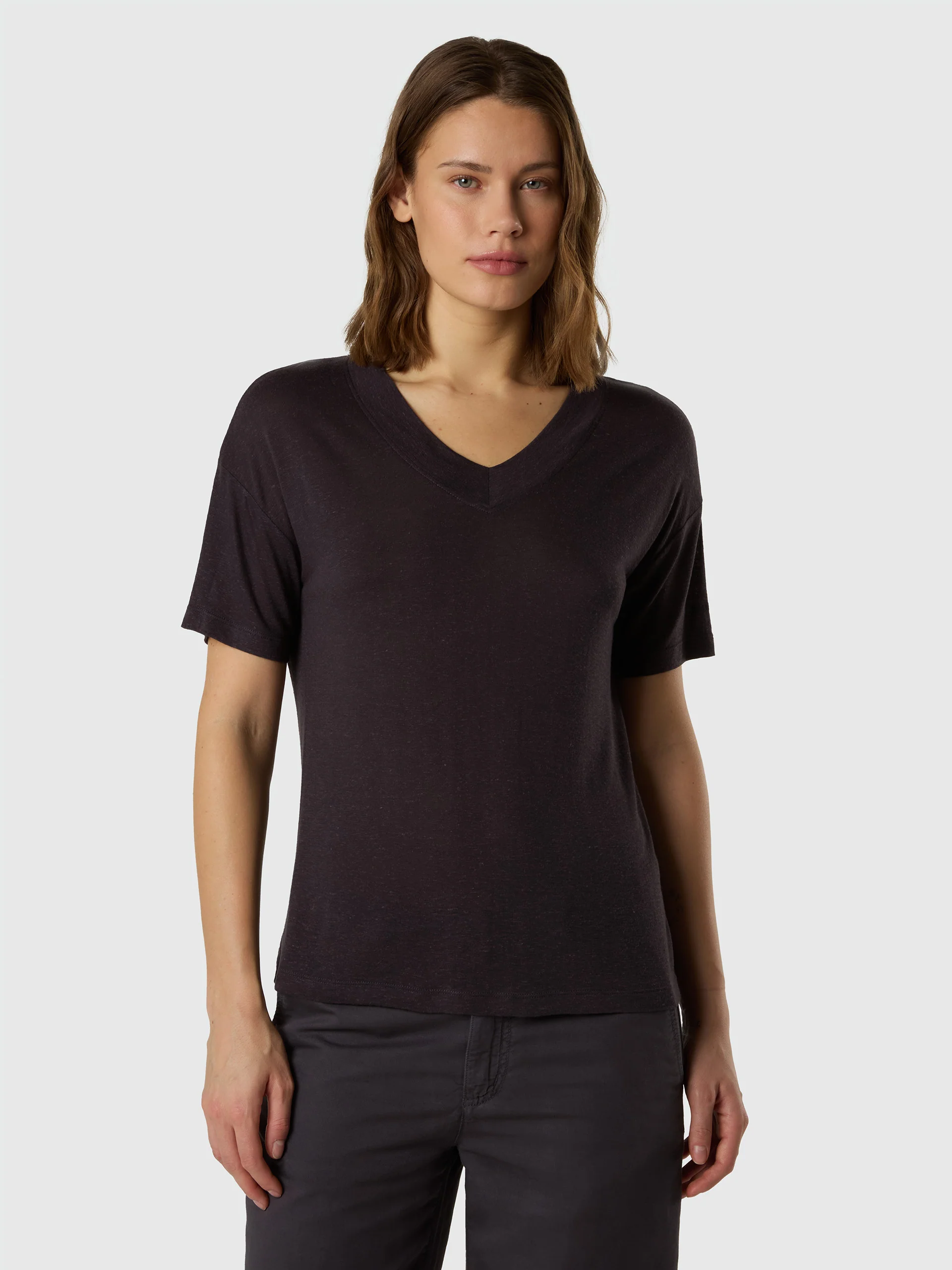 Viscose-linen V-neck T-shirt - Image 7