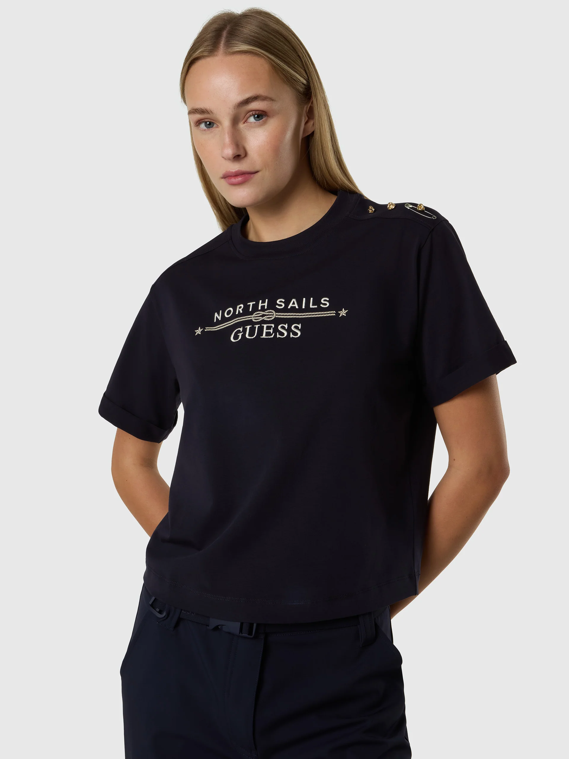 GUESS X NORTH SAILS LOGO T-SHIRT - Image 11