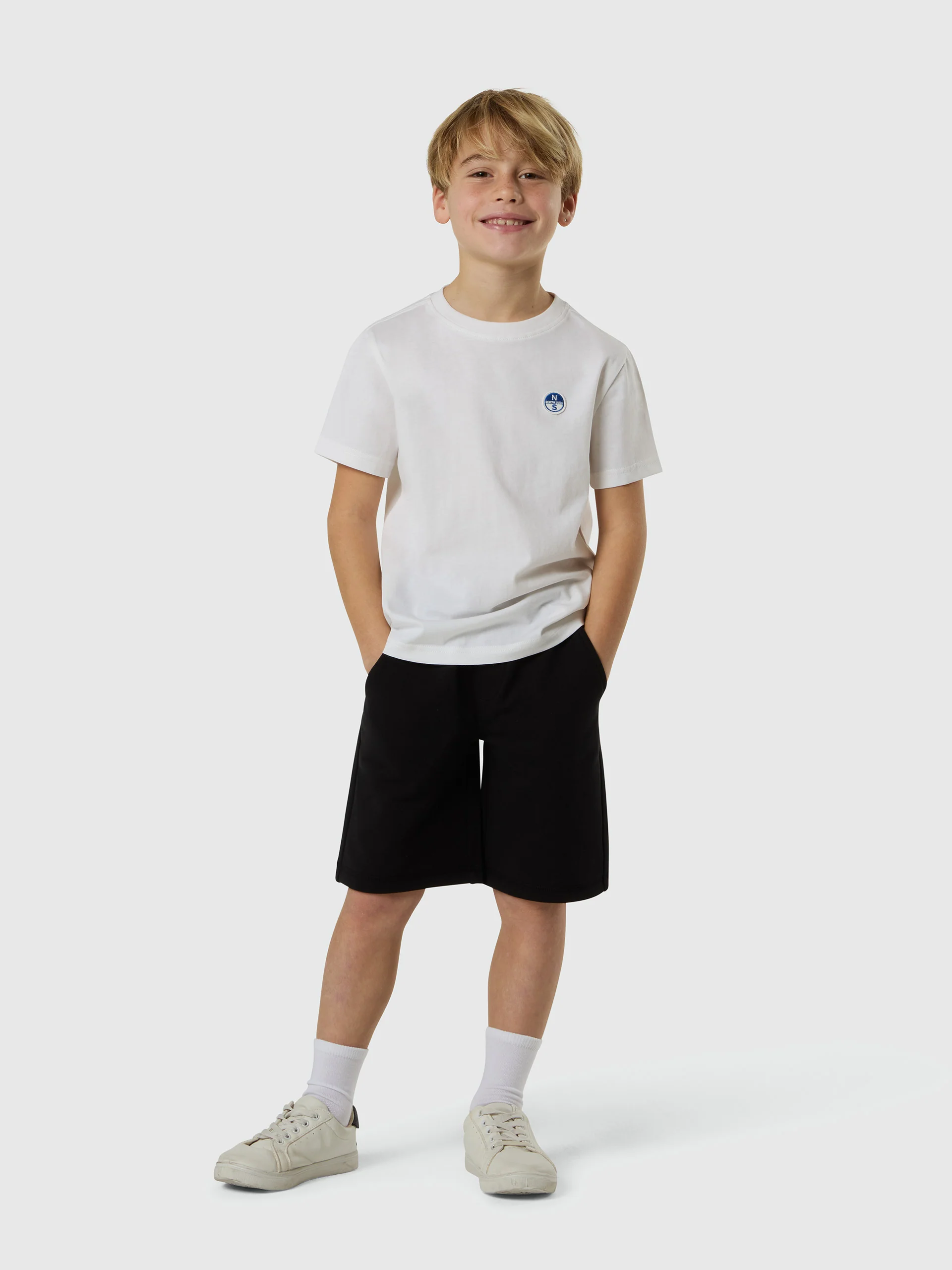 T-shirt with logo patch - Image 5