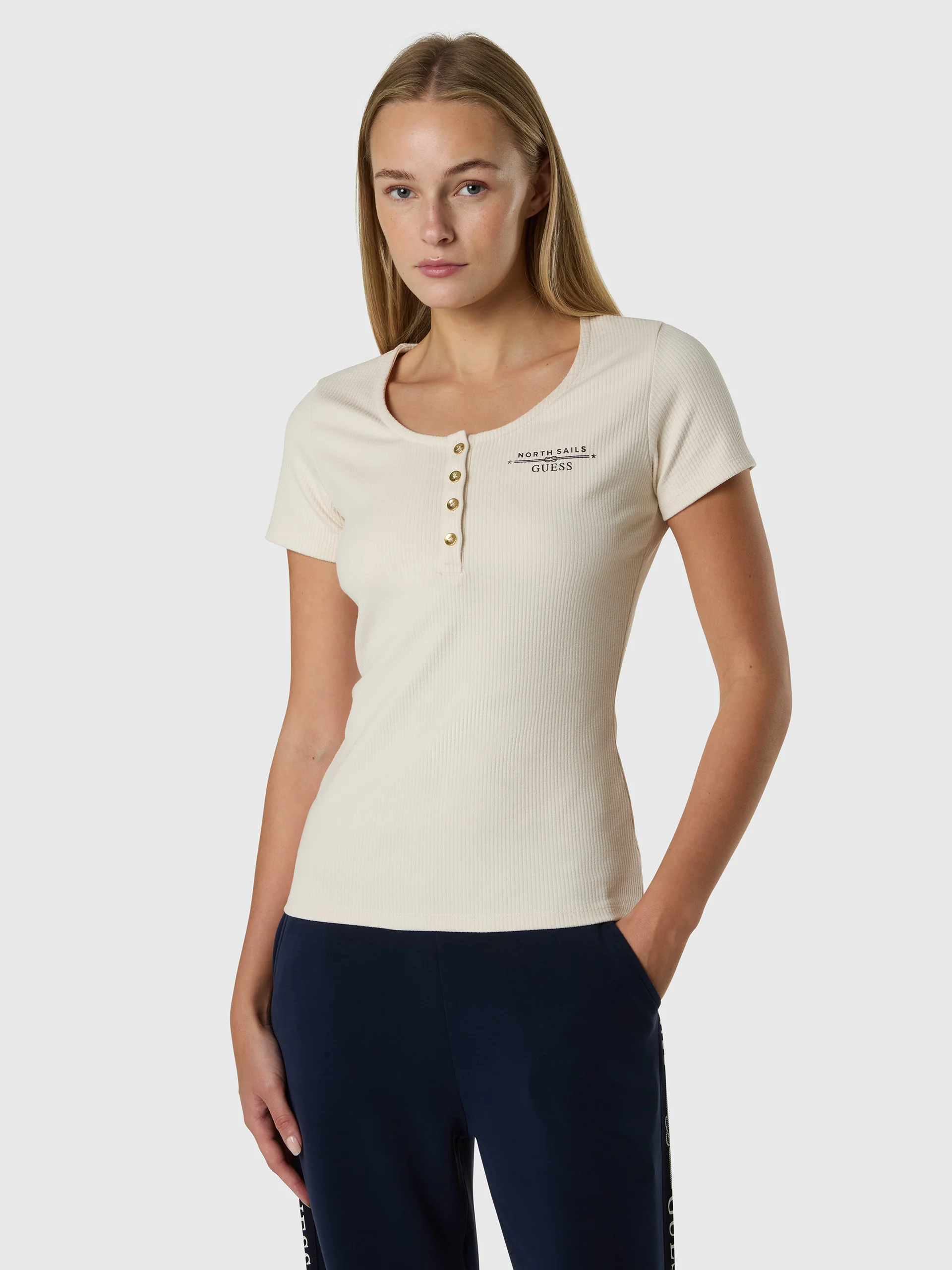 GUESS X NORTH SAILS BUTTON-FRONT T-SHIRT - Image 4