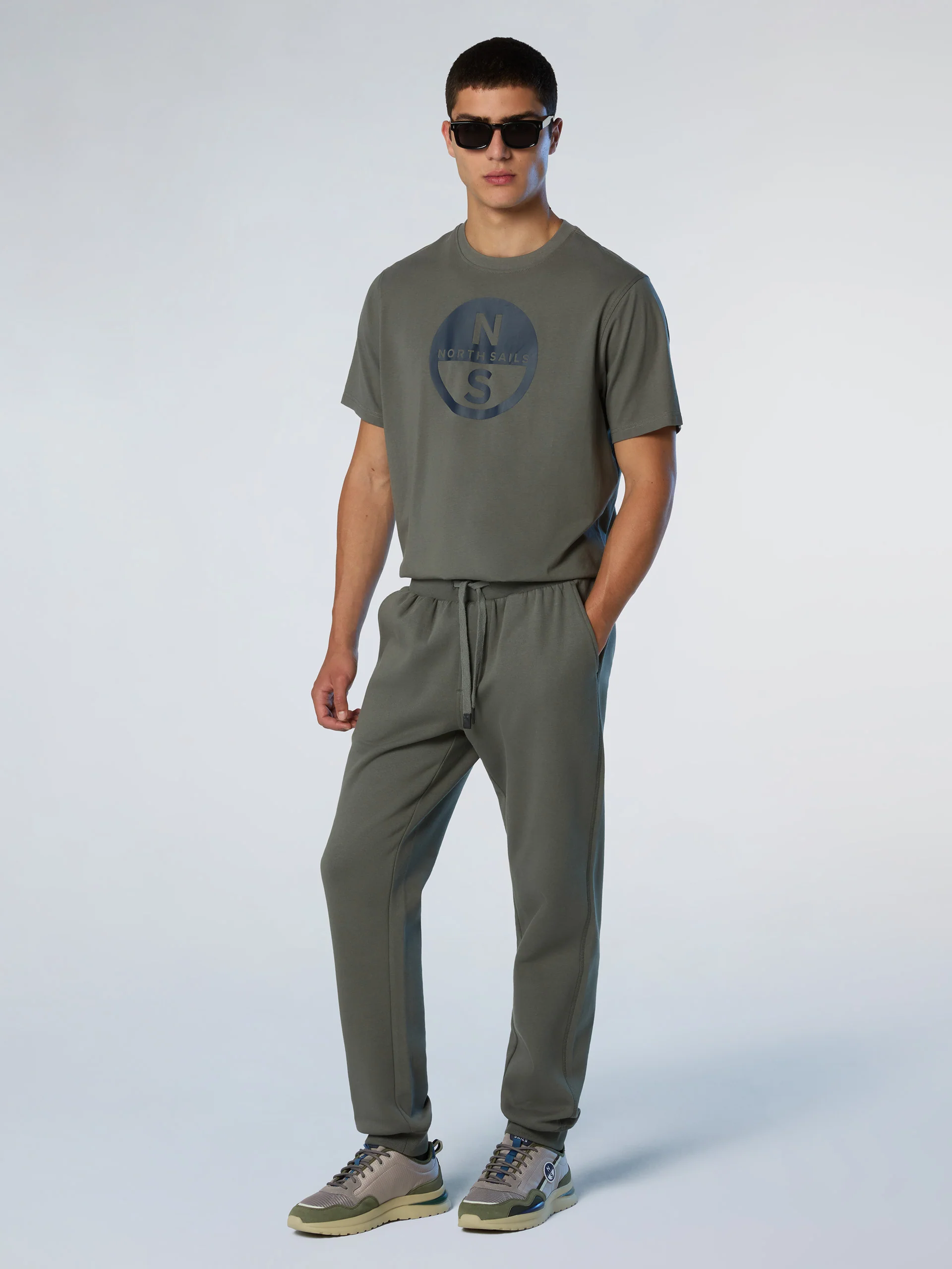 T-shirt with maxi print - Image 17