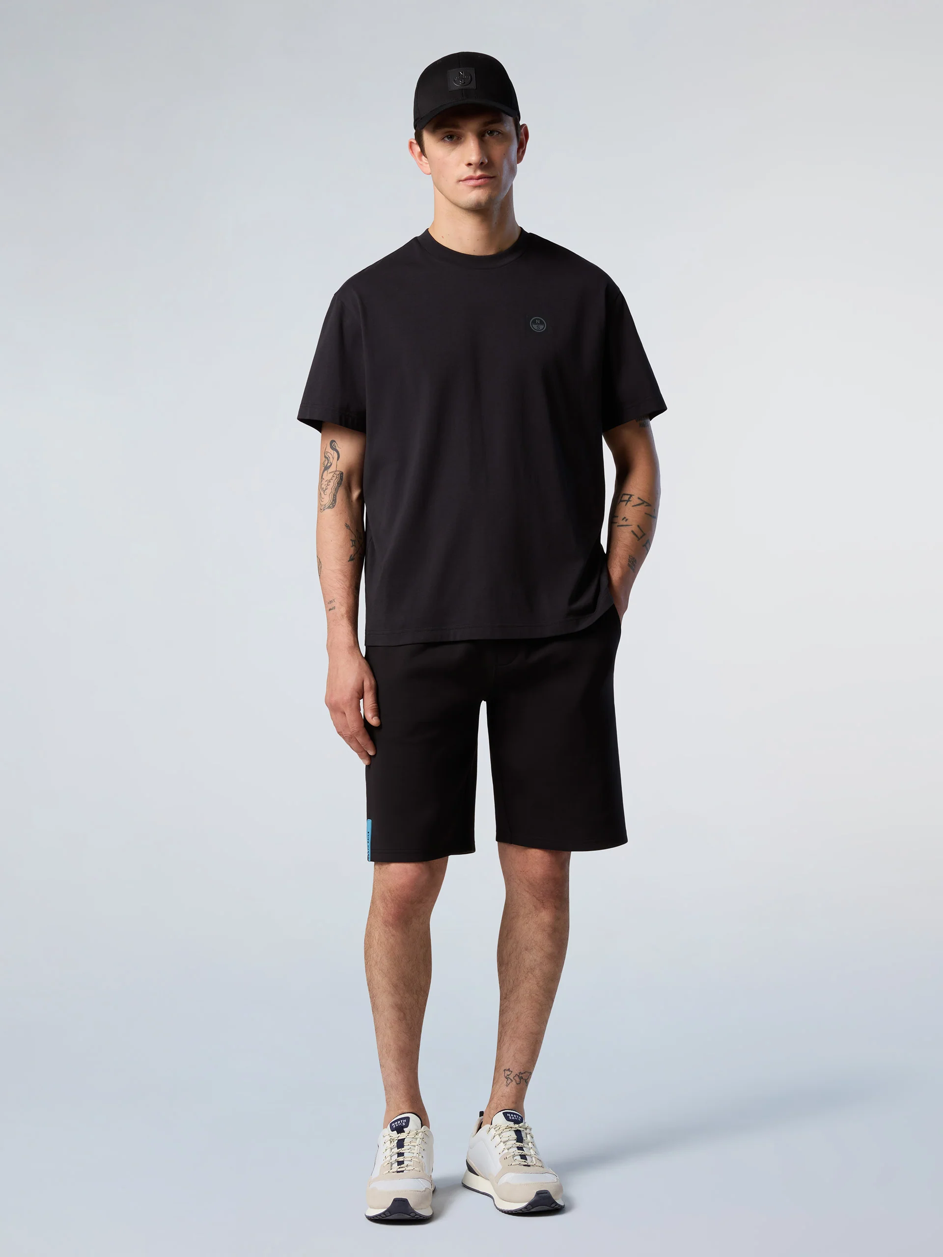 T-shirt with kitesurfing print - Image 18