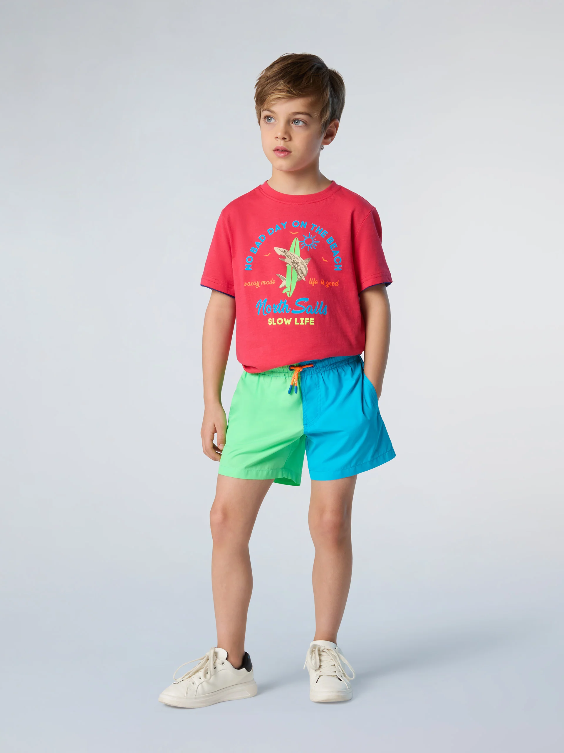 T-shirt with vacation print - Image 9
