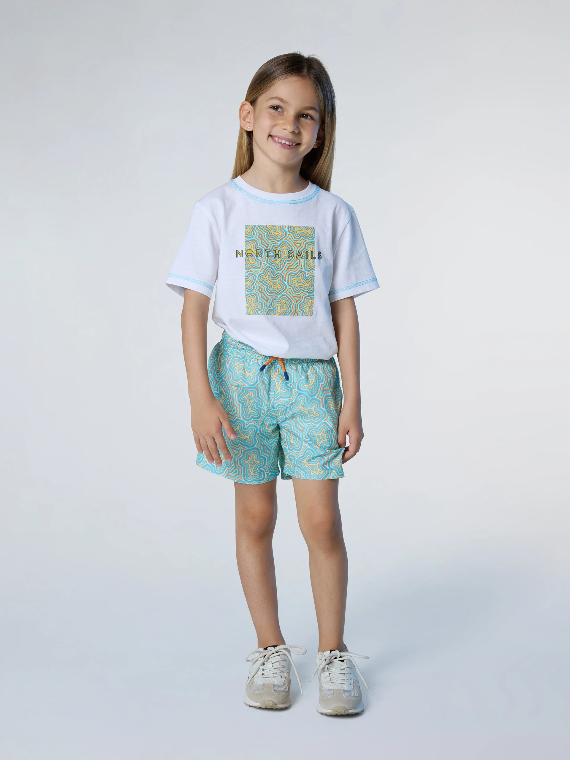 T-shirt with graphic print - Image 4