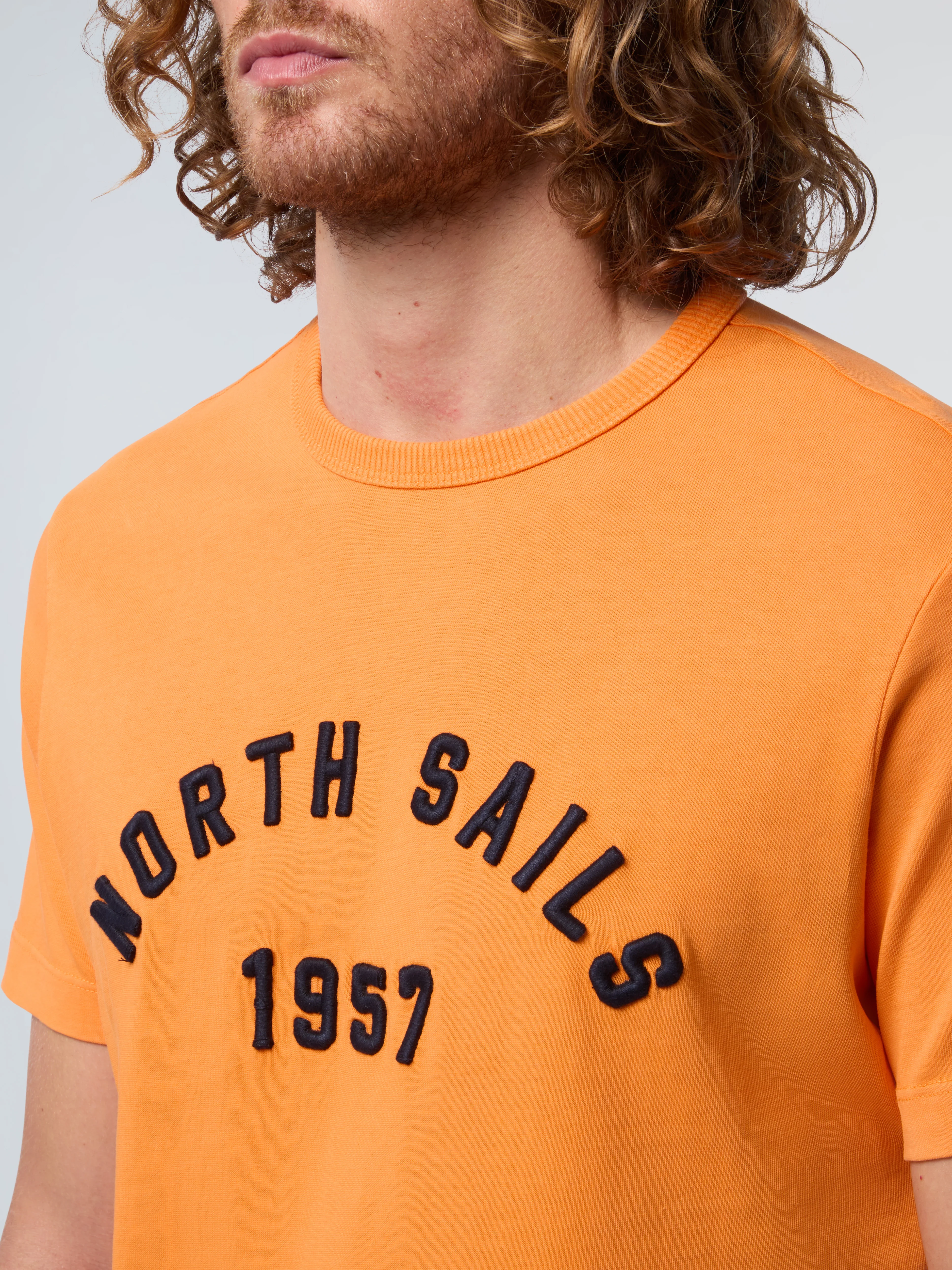 T-shirt with vintage wash - Image 11