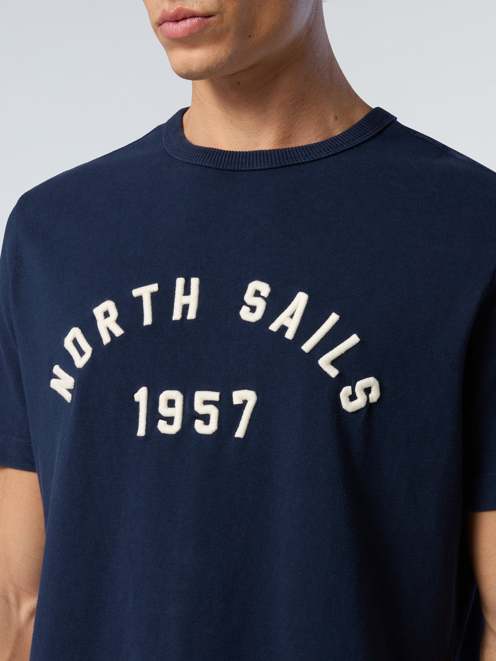 T-shirt with vintage wash - Image 17