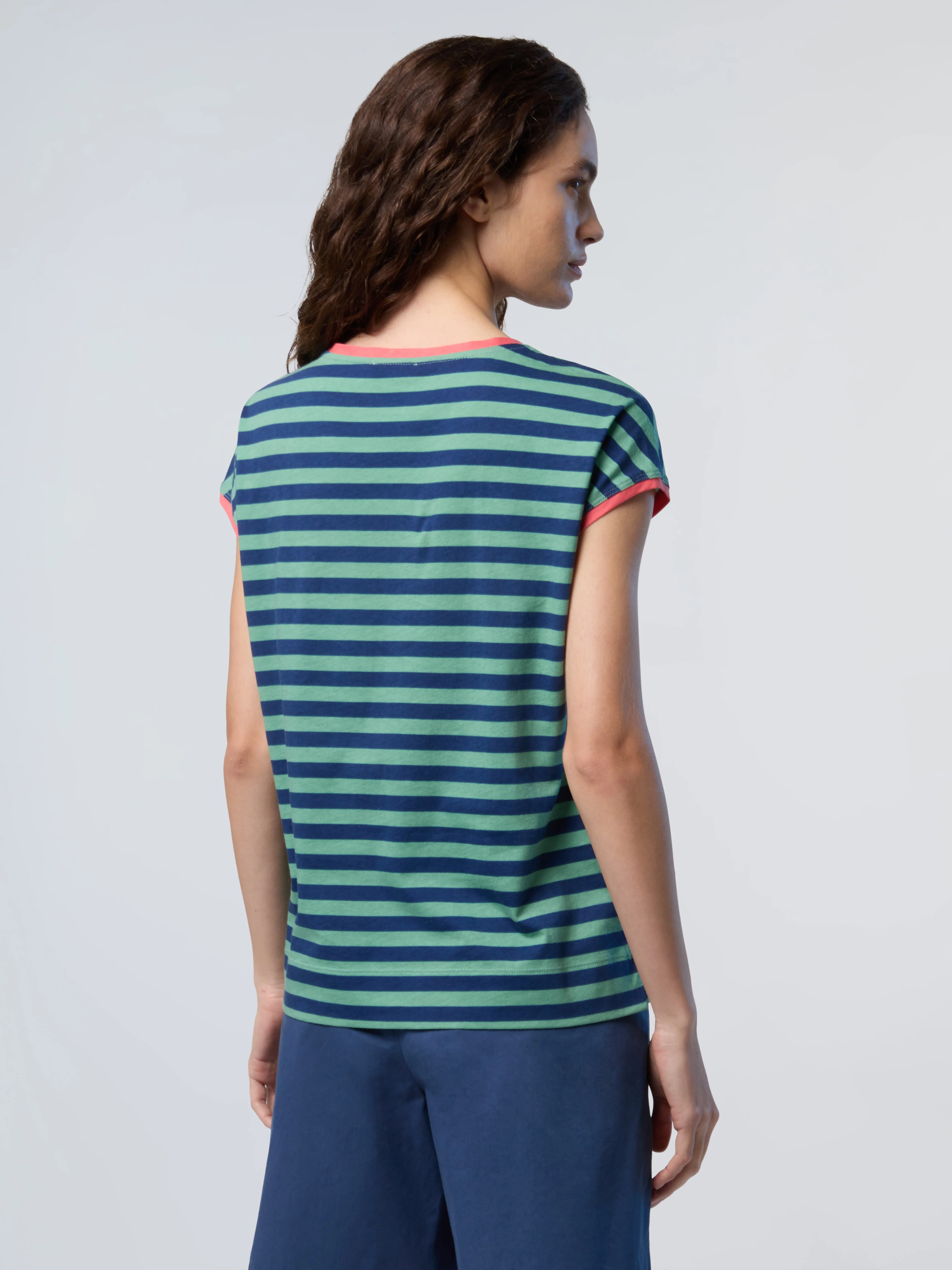 T-shirt with cap sleeves - Image 10