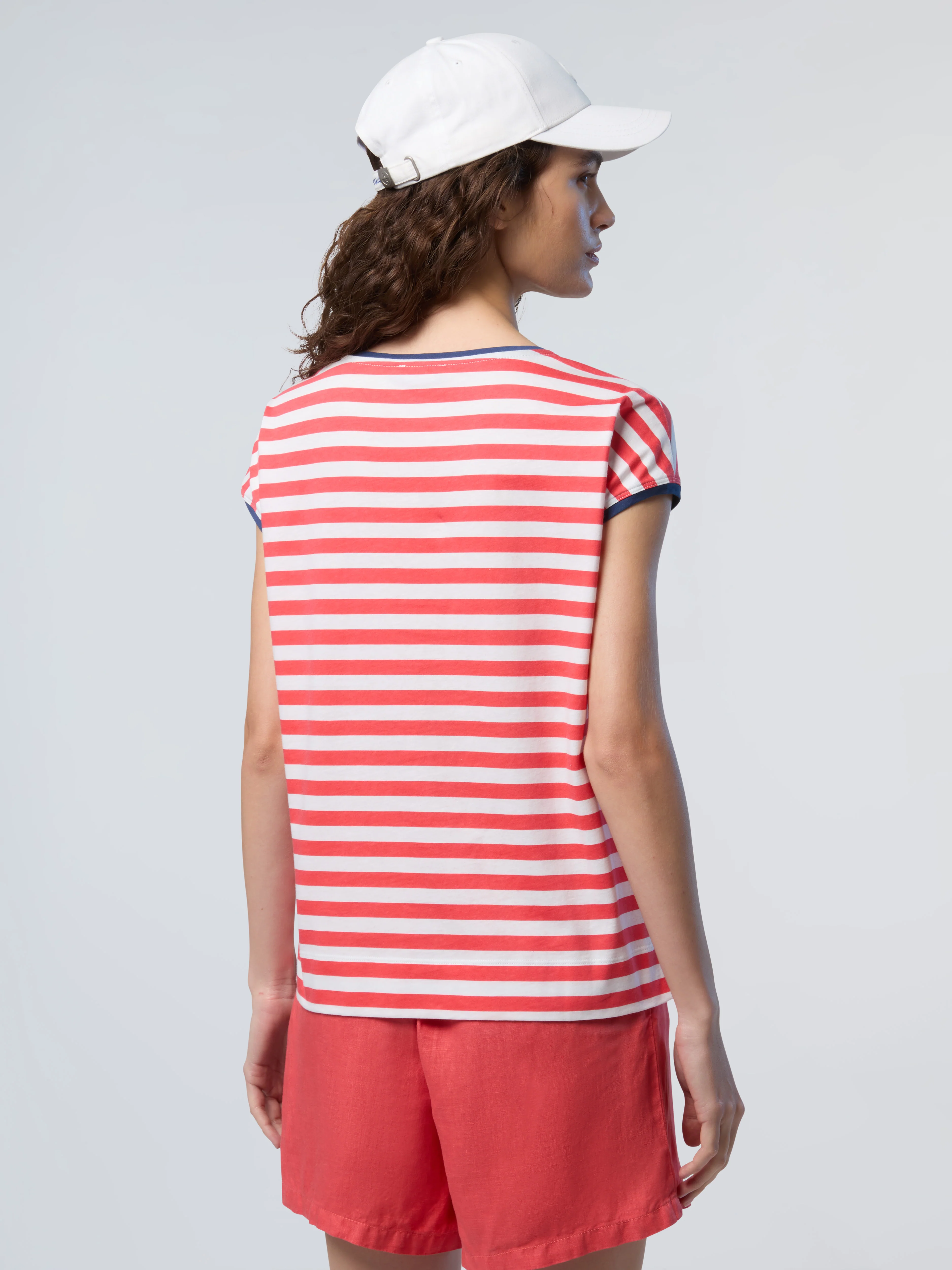 T-shirt with cap sleeves - Image 15