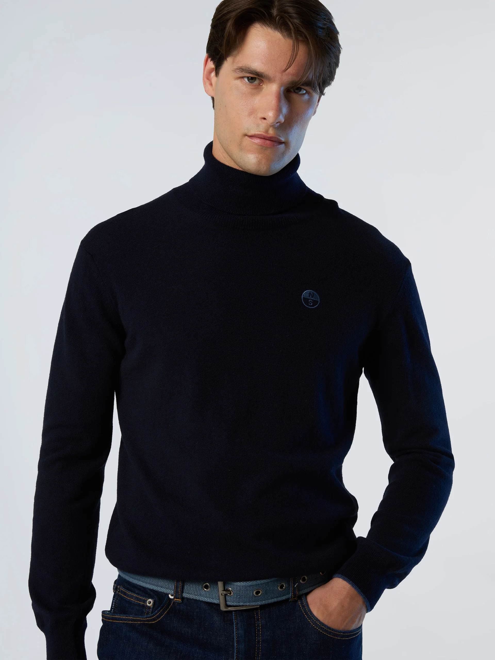 Cashmere blend turtle-neck sweater - Image 8
