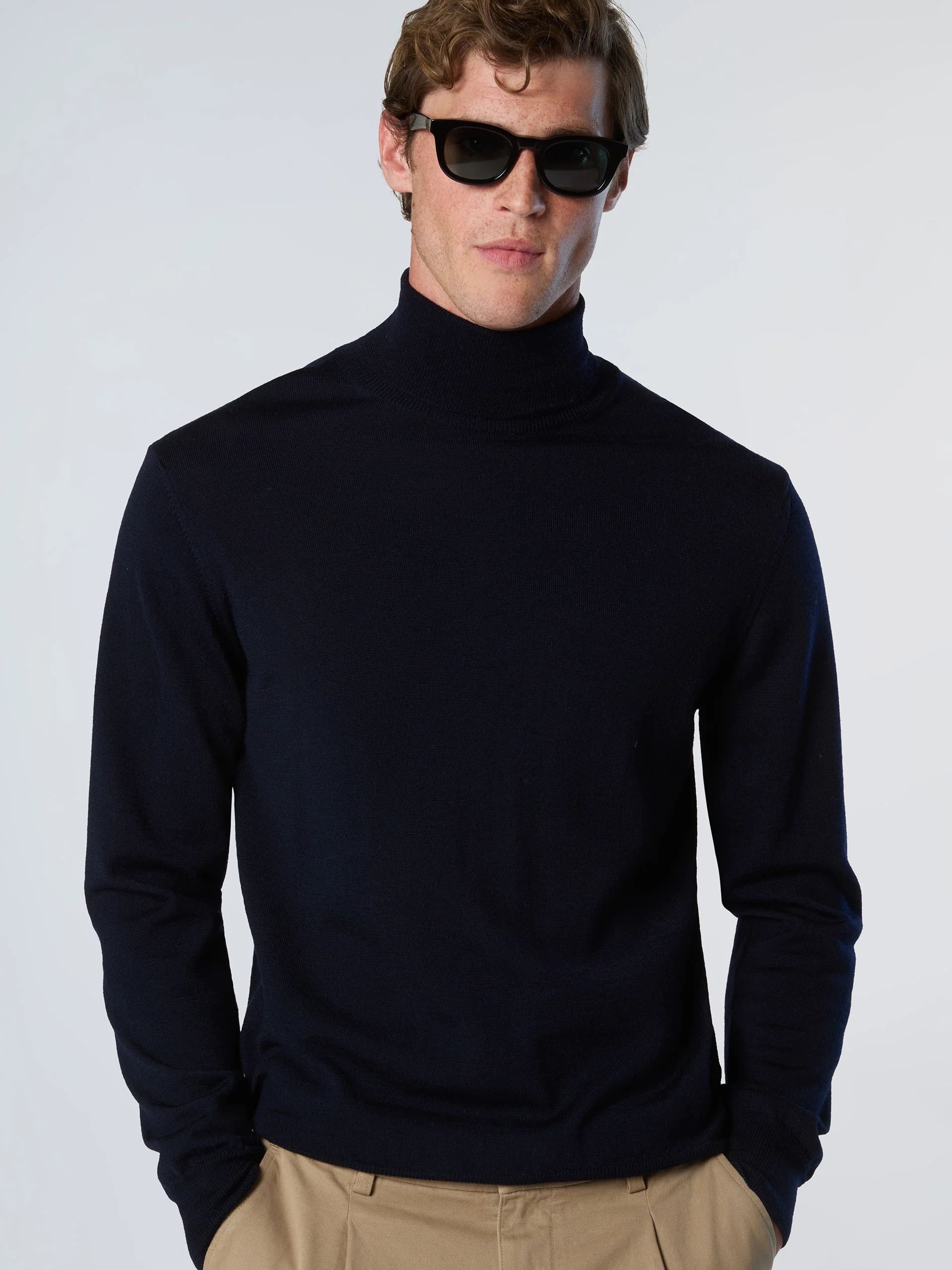 Merino wool turtle-neck sweater - Image 8