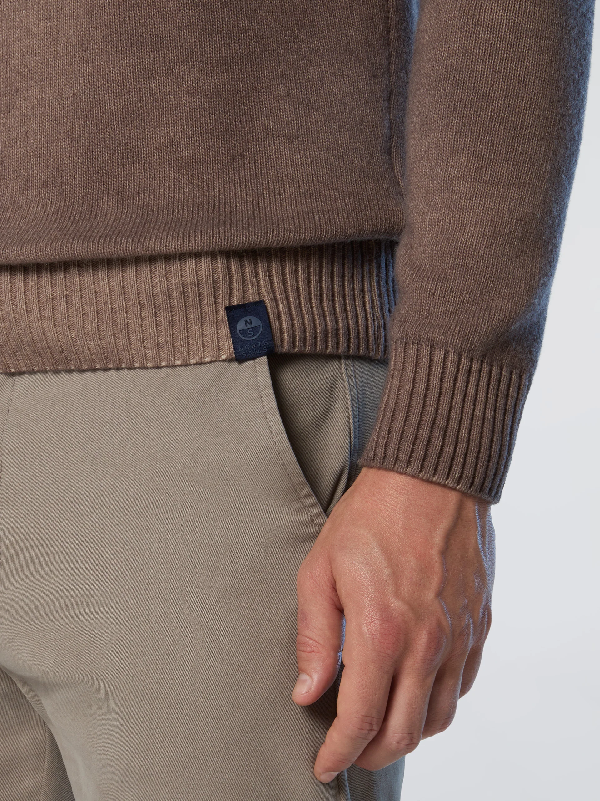 Faded turtle-neck sweater - Image 12
