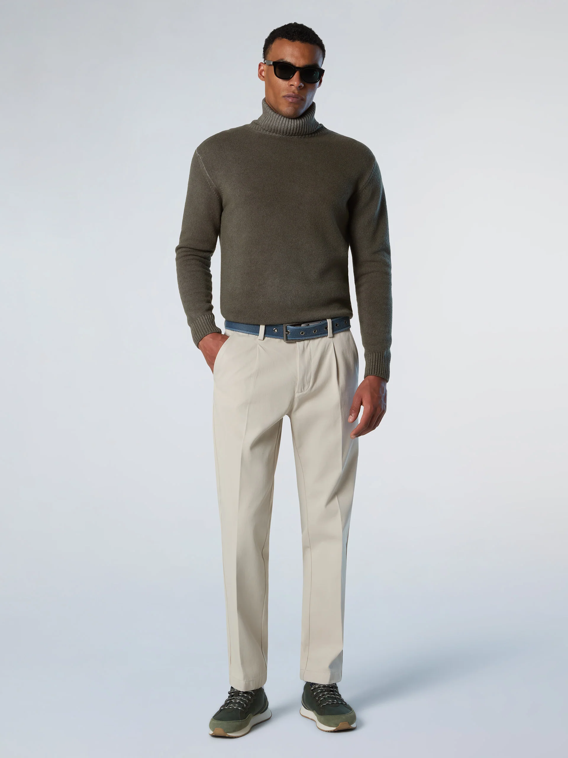 Faded turtle-neck sweater - Image 5