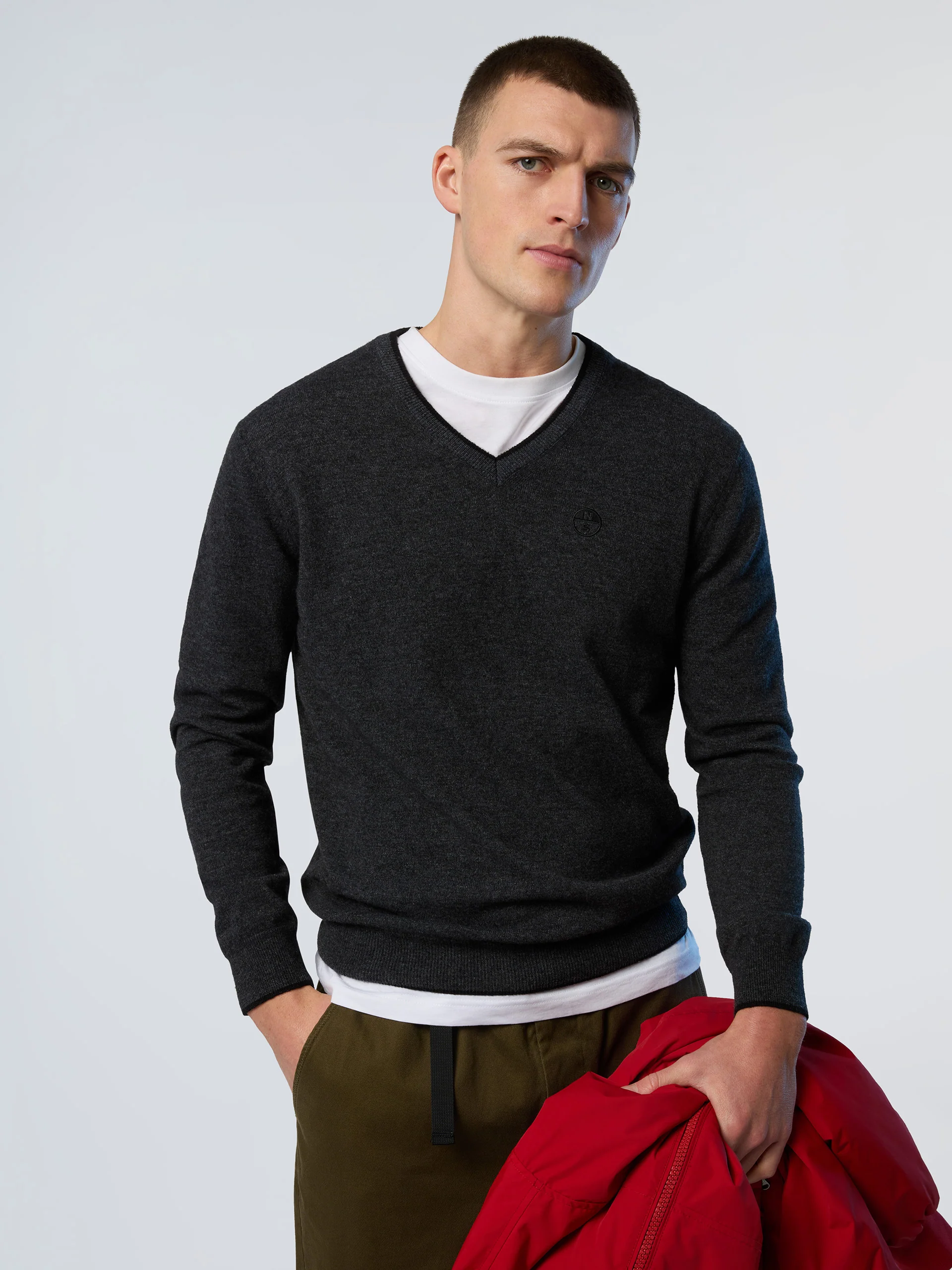 V-neck sweater with embroidered logo - Image 20