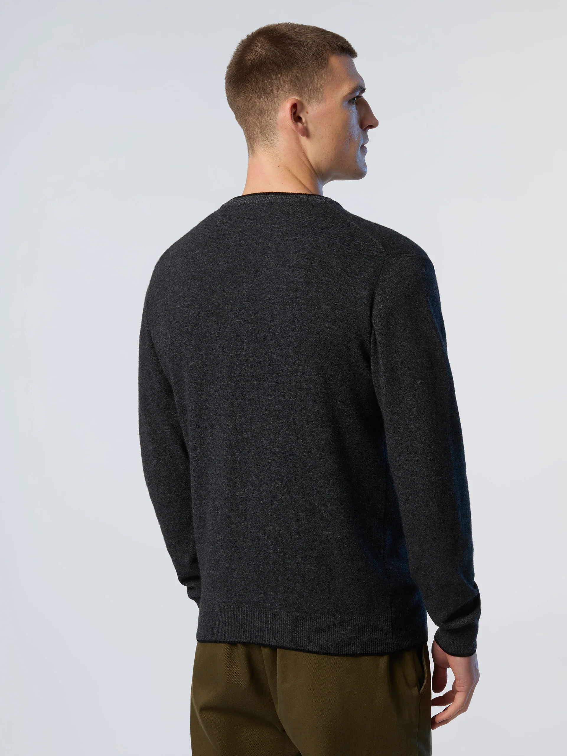 V-neck sweater with embroidered logo - Image 22