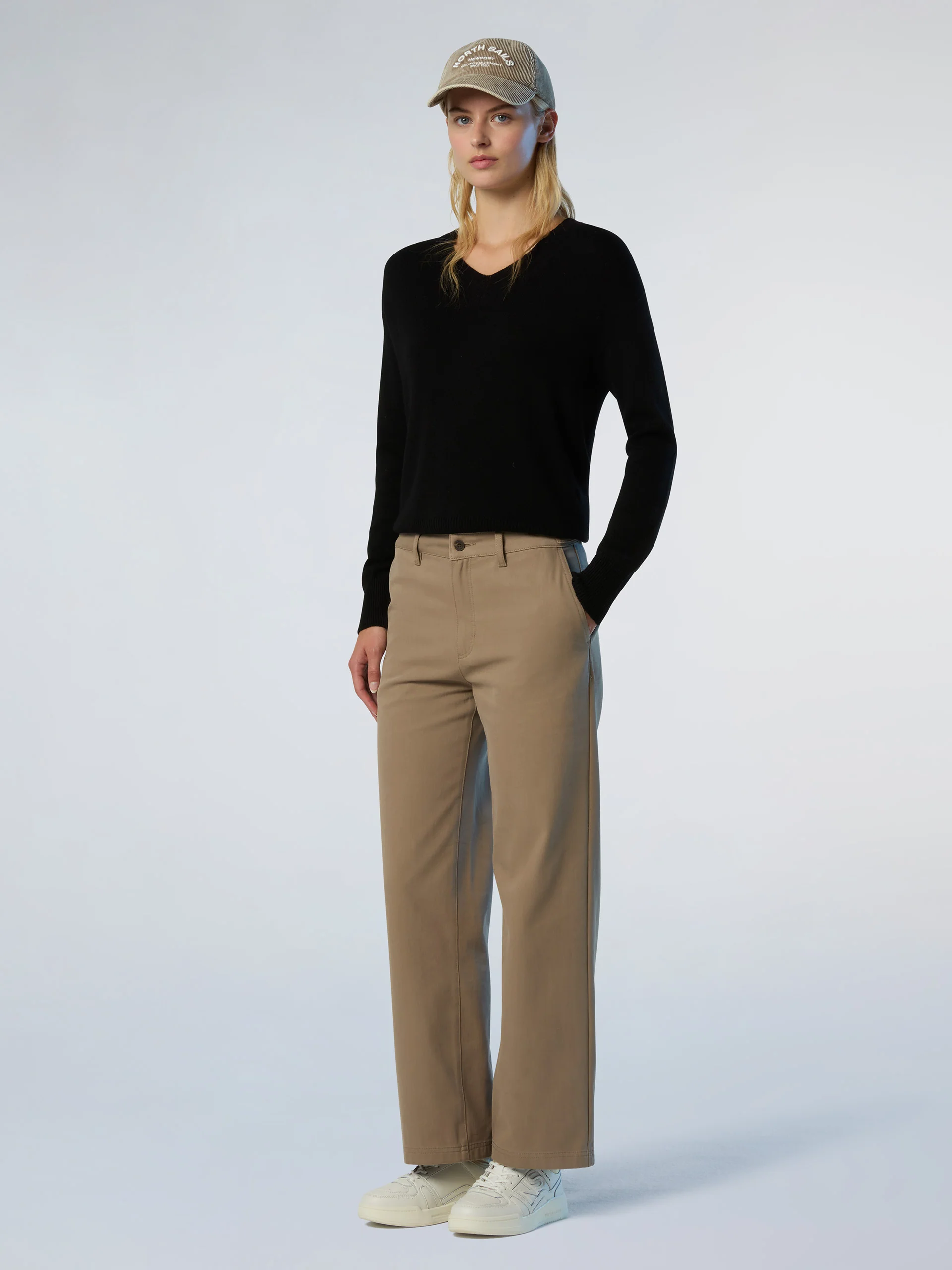 V-neck saddle shoulder sweater - Image 11