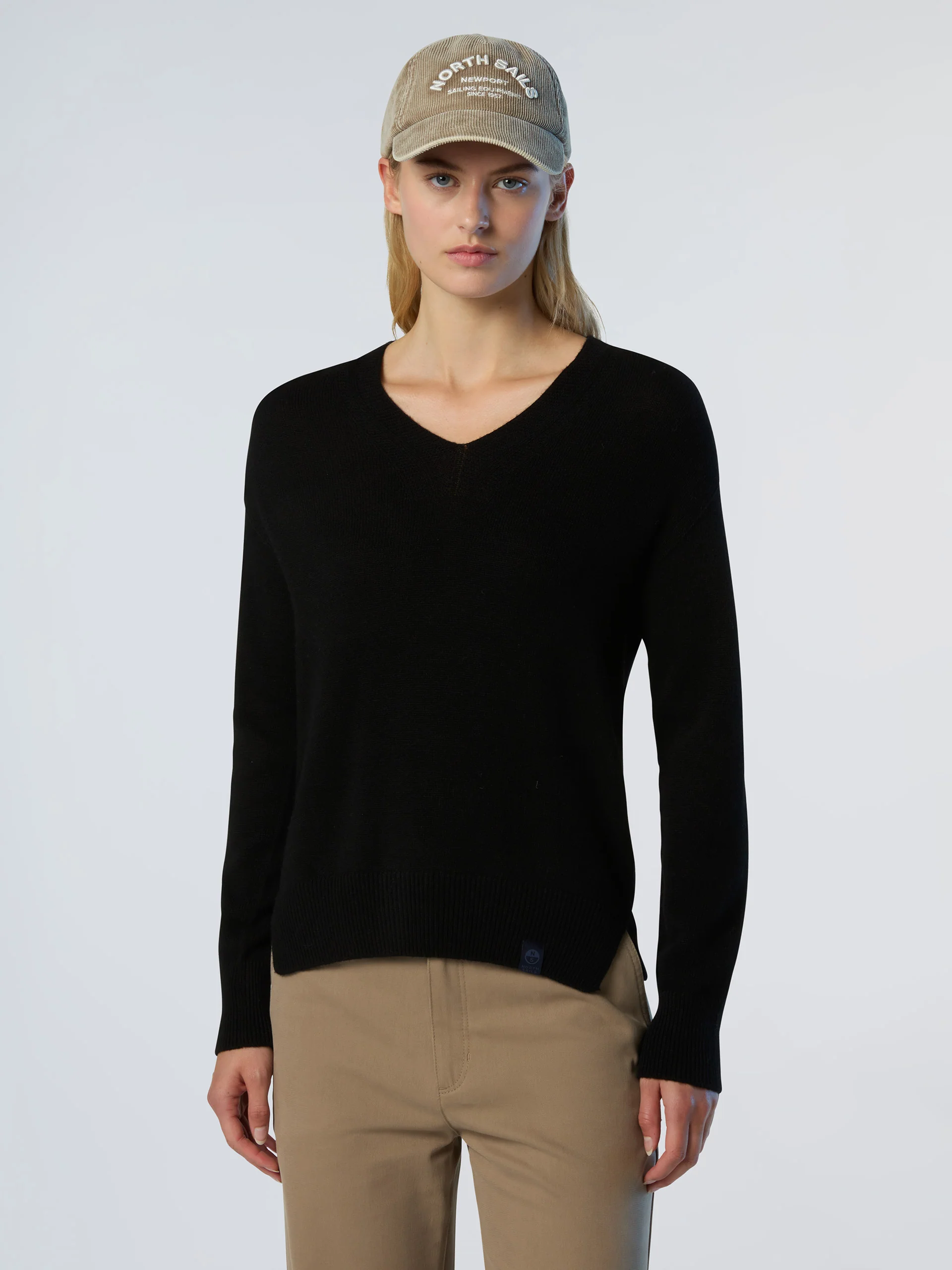 V-neck saddle shoulder sweater - Image 7